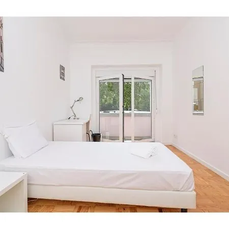 Houze Large 4 Bedroom Near Zoo *